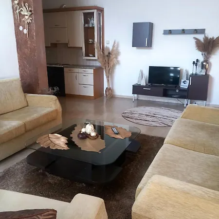 Aelia Appartement Káto Loutrákion